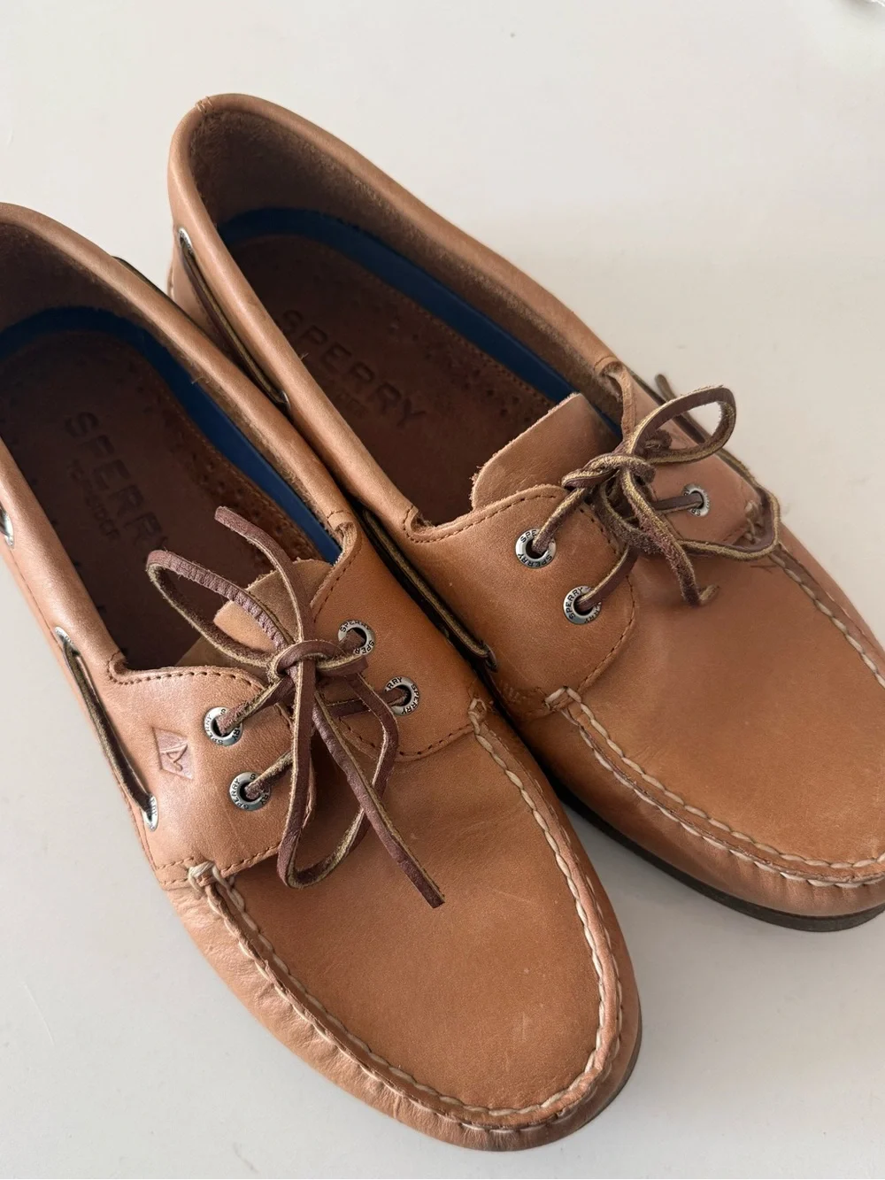 Sperry men’s classic leather boat shoes- 10.5 XW